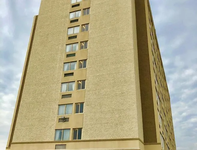 E Hotel Banquet & Conference Center