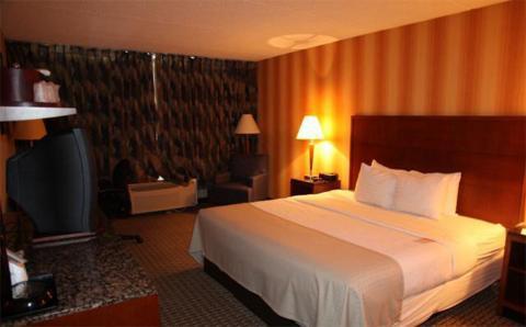 E Banquet & Conference Center Hotel