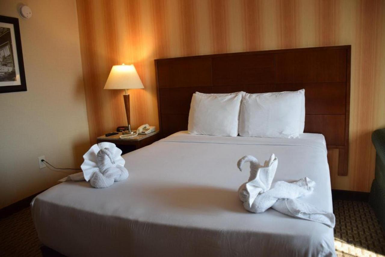 E Banquet & Conference Center Hotel Edison