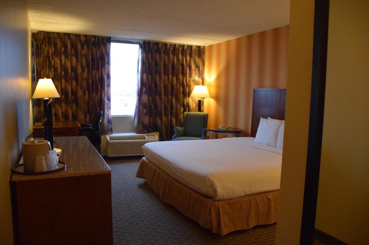 E Banquet & Conference Center Hotel Edison