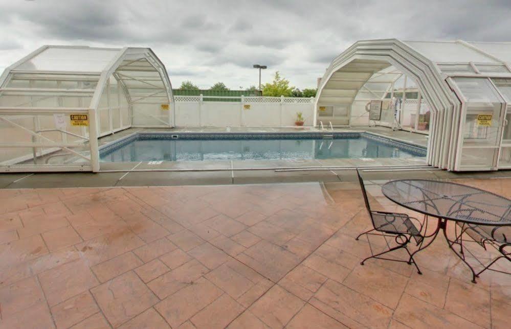 E Banquet & Conference Center Hotel 3*