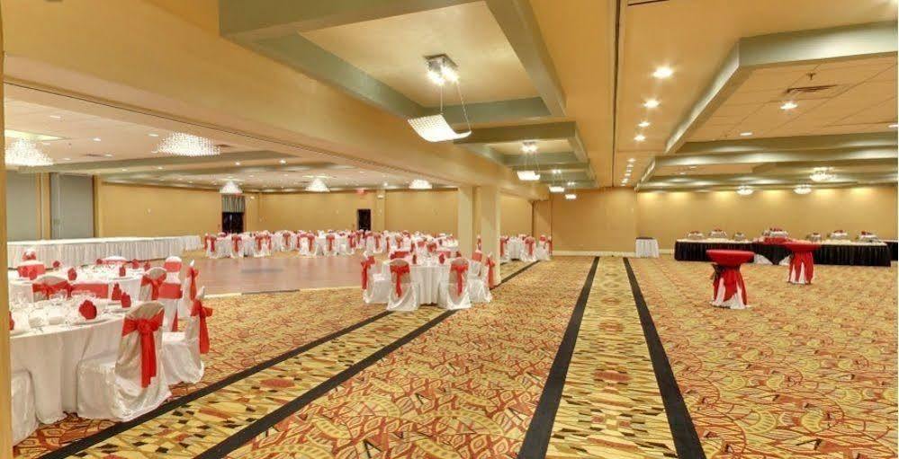 E Banquet & Conference Center Hotel
